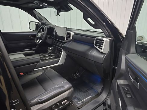 Used 2024 Toyota Sequoia Platinum image 16