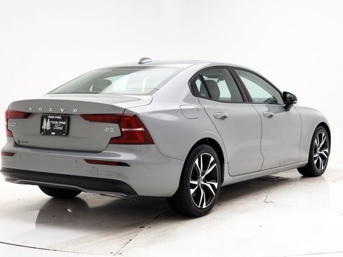 Used 2024 Volvo S60 B5 Core FWD image 8