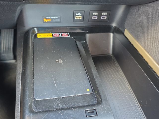 Used 2025 Toyota Camry LE FWD image 24
