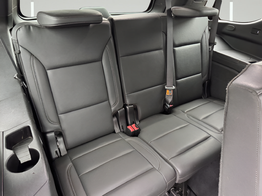 Used 2024 Chevrolet Tahoe LT RWD image 32