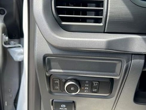 New 2025 Ford F150 XLT w/ Equipment Group 301A Standard image 18