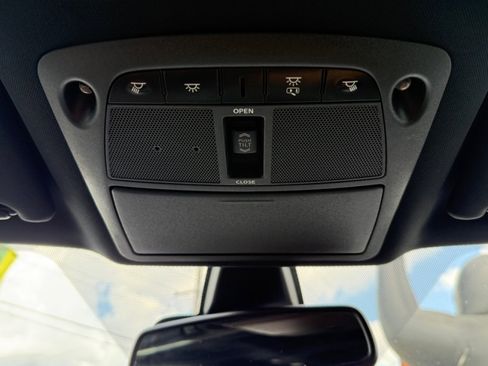 Used 2020 Nissan Maxima SR w/ Sport Mat Group image 33