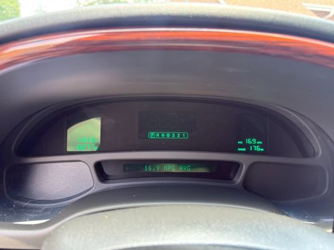 Used 2005 Cadillac De Ville Limousine FWD image 20