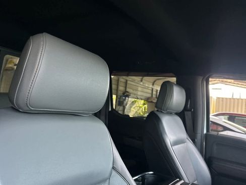 Used 2022 Ford F150 Lightning Lariat image 19