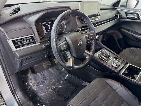 Used 2022 Mitsubishi Outlander SEL Black Edition image 23