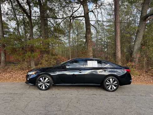 Used 2020 Nissan Altima 2.5 SL image 3