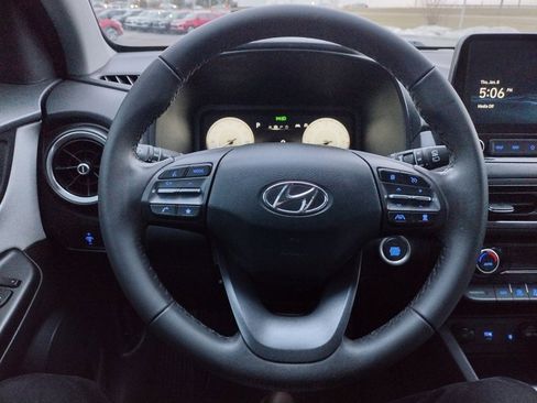 Used 2023 Hyundai Kona Limited image 7