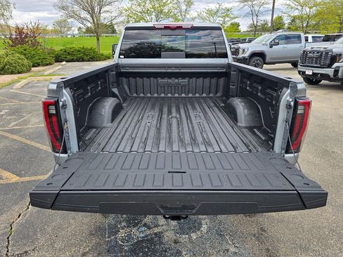 New 2026 GMC Sierra 2500 AT4 w/ AT4 Premium Plus Package AWD/4WD image 31