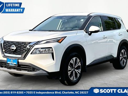 Used 2022 Nissan Rogue SV AWD/4WD image 3