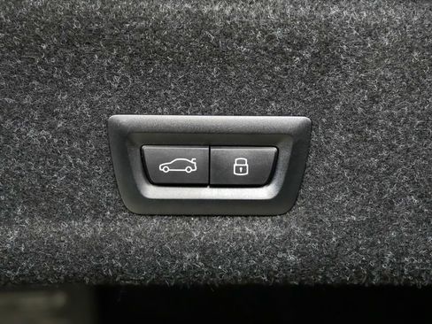 Used 2025 BMW M3 w/ M Carbon Exterior Package RWD image 14