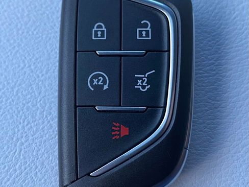 Used 2025 Cadillac XT4 Sport image 37