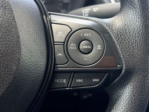 Used 2025 Toyota Corolla LE FWD image 19