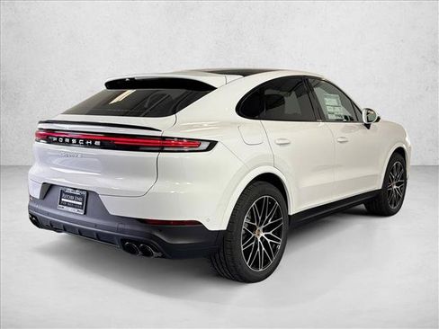 Used 2026 Porsche Cayenne S AWD/4WD image 9
