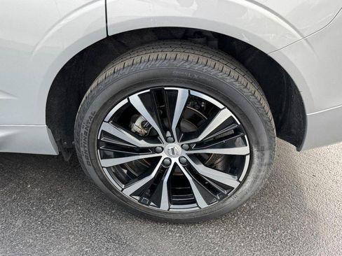 Certified 2023 Volvo XC60 B5 Plus w/ Climate Package image 8