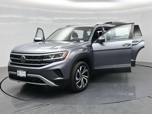 Used 2023 Volkswagen Atlas SEL AWD/4WD image 36