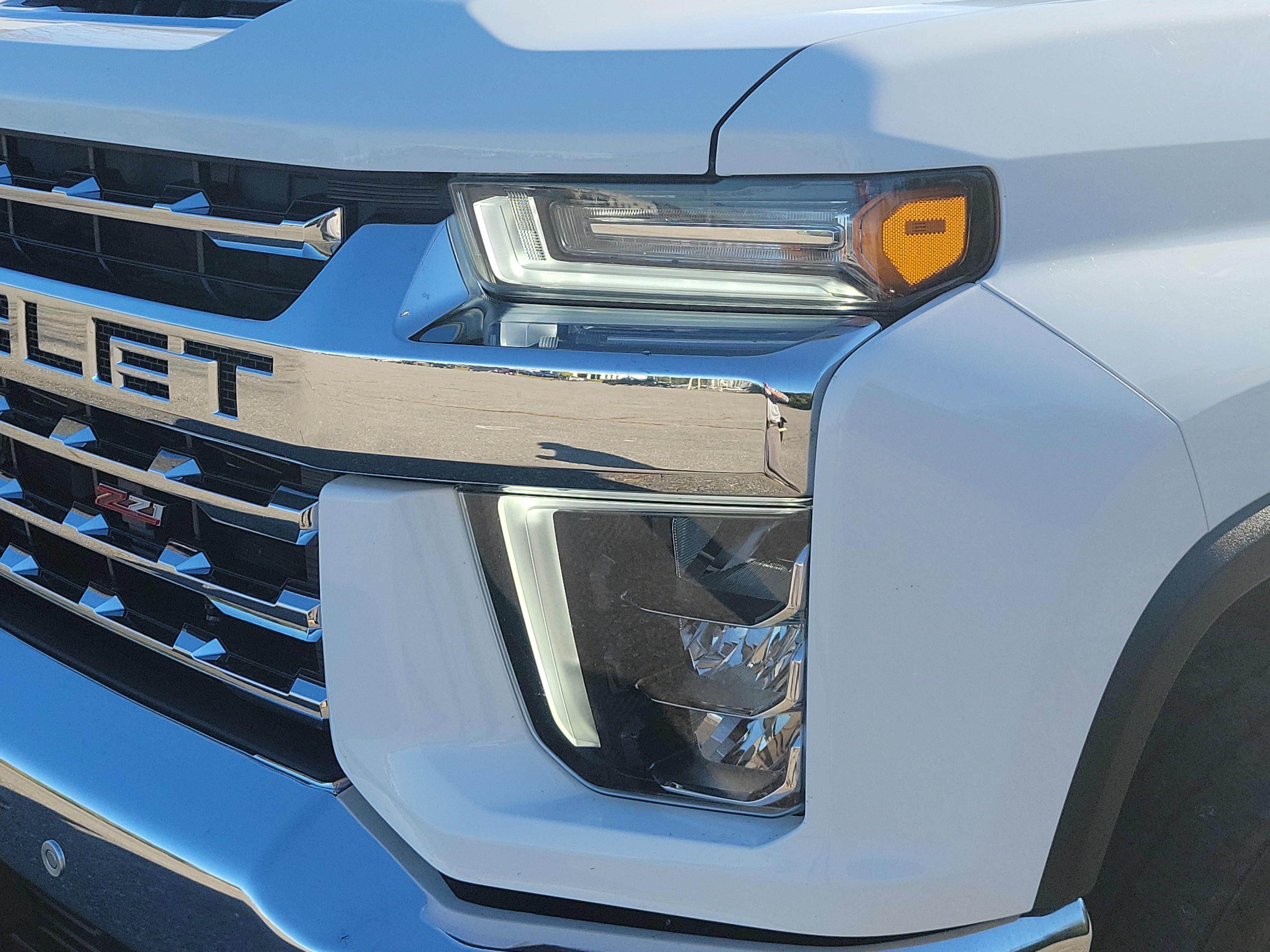 Used 2021 Chevrolet Silverado 3500 LTZ w/ LTZ Premium Package AWD/4WD image 9