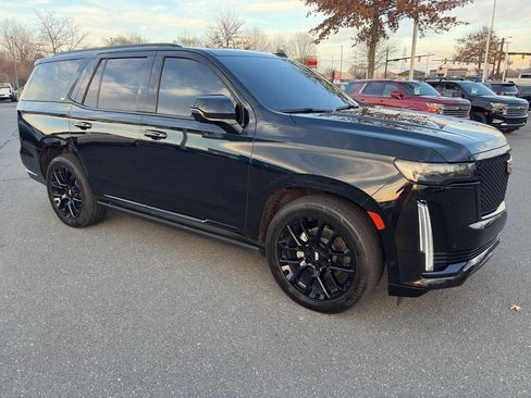 Used 2022 Cadillac Escalade Sport Platinum image 1