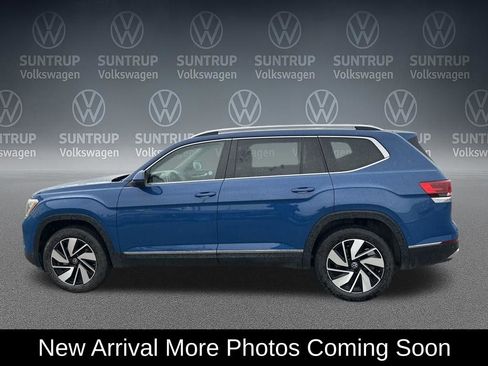 Used 2025 Volkswagen Atlas SEL image 2