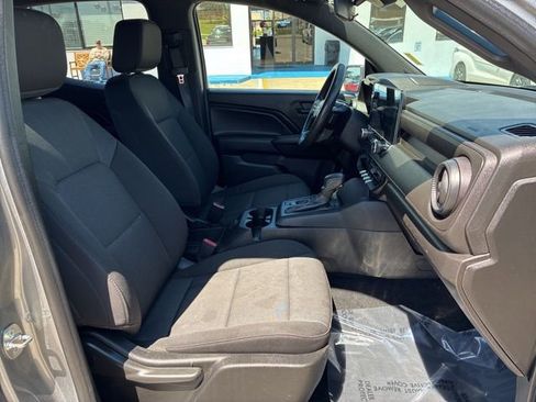 Used 2023 Chevrolet Colorado W/T RWD image 21