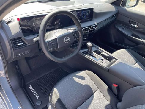 New 2026 Nissan Sentra SV w/ SV Convenience Package FWD image 16