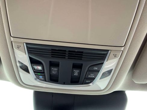 Used 2023 Acura RDX AWD image 30