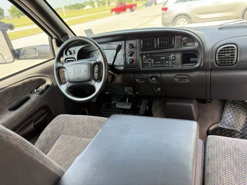 Used 2001 Dodge Ram 3500 Truck 2WD Quad Cab image 7