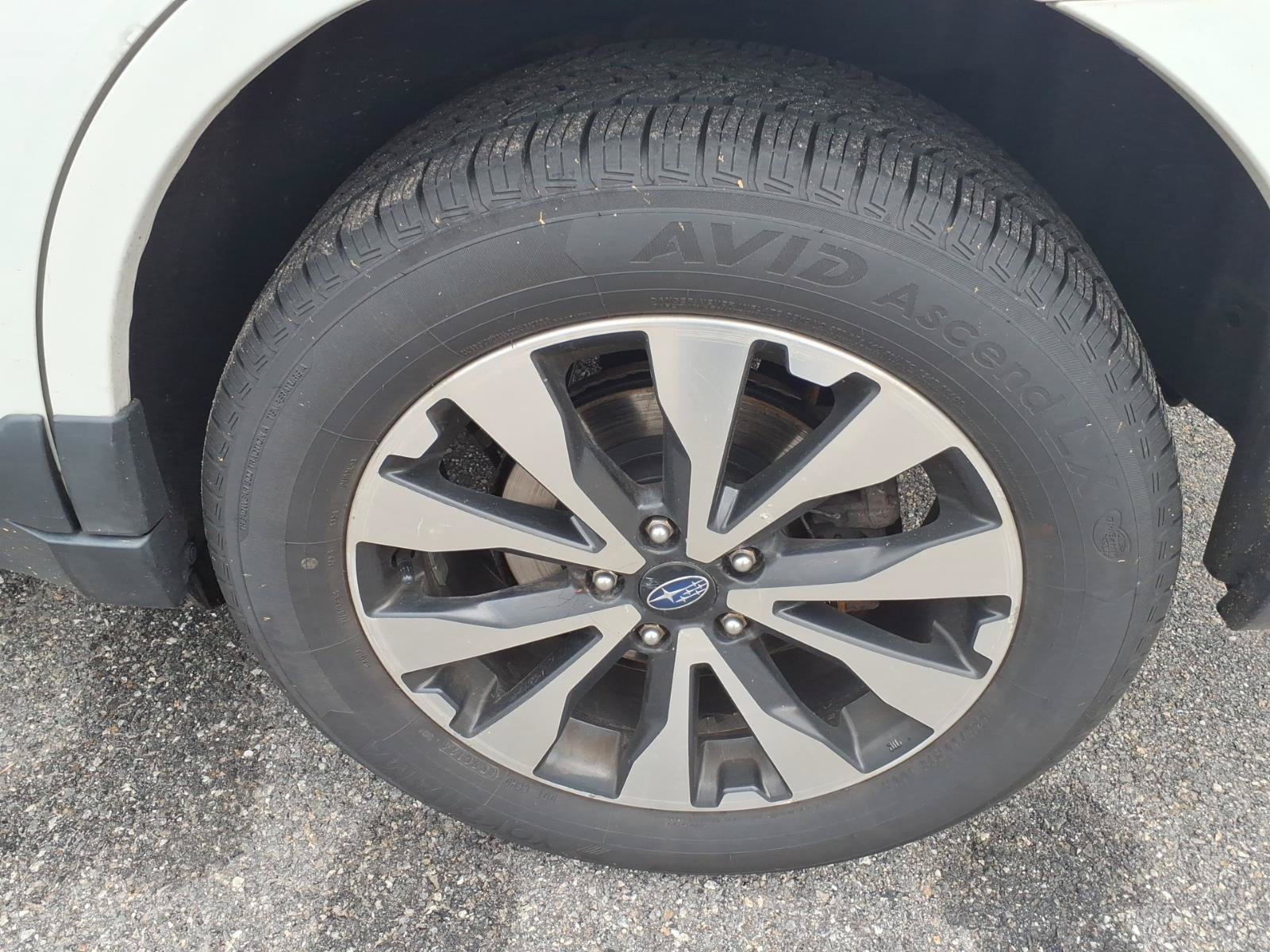 Used 2016 Subaru Outback 3.6R Limited AWD/4WD image 6