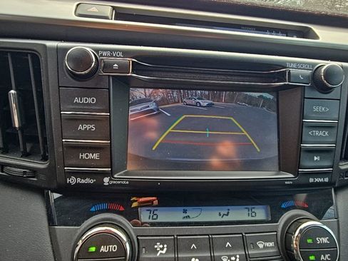 Used 2017 Toyota RAV4 XLE image 4