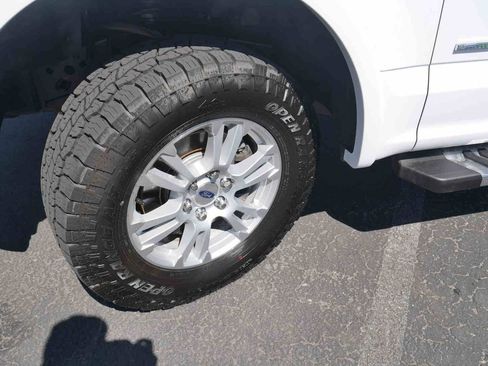 Used 2016 Ford F150 Lariat w/ Equipment Group 501A Mid AWD/4WD image 14