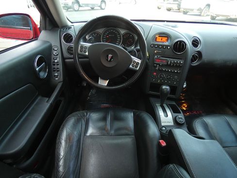 Used 2008 Pontiac Grand Prix GXP FWD image 14