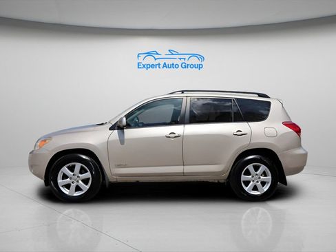 Used 2006 Toyota RAV4 Limited AWD/4WD image 2
