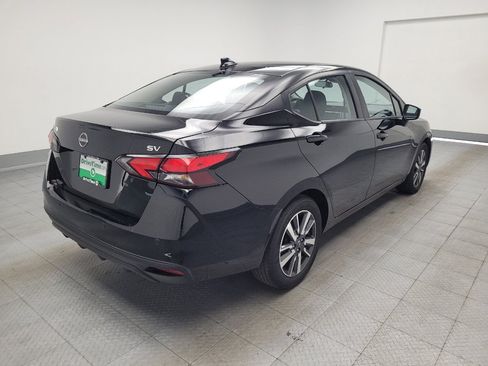 Used 2024 Nissan Versa SV FWD image 9