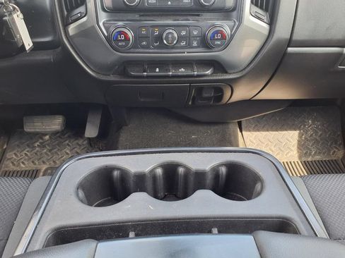 Used 2018 Chevrolet Silverado 1500 LT w/ All Star Edition AWD/4WD image 24