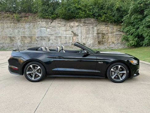 Used 2015 Ford Mustang GT Premium RWD image 10