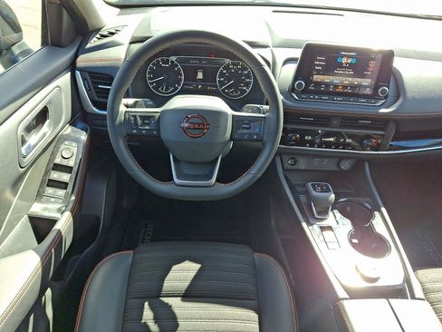 Used 2025 Nissan Rogue Rock Creek image 12