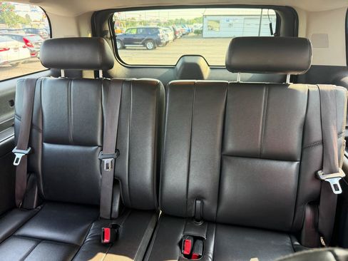 Used 2012 Chevrolet Suburban LT AWD/4WD image 19
