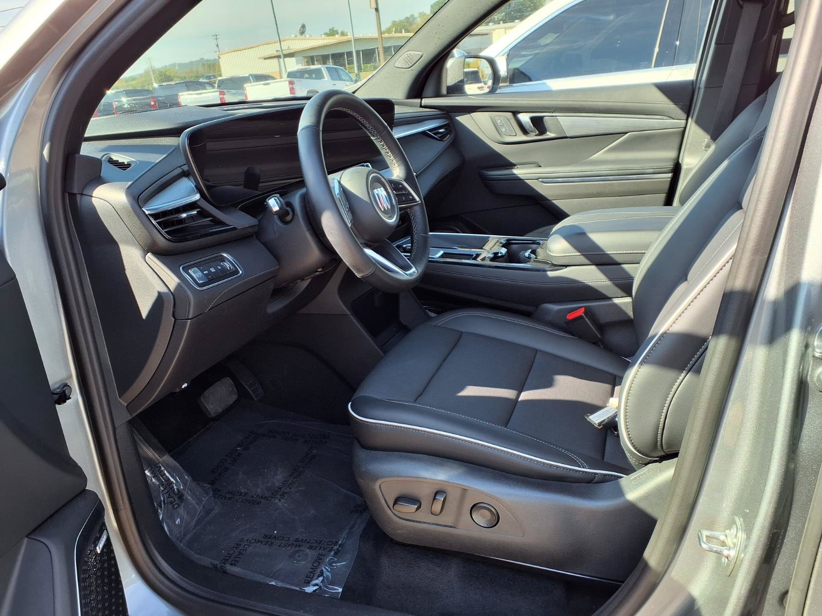 Used 2026 Buick Enclave Preferred FWD image 13