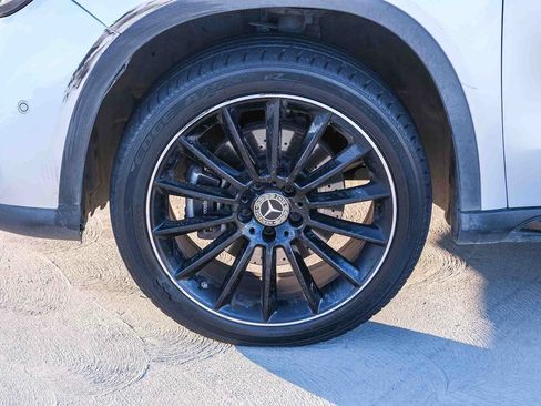 Used 2019 Mercedes-Benz GLA 250 4MATIC image 10