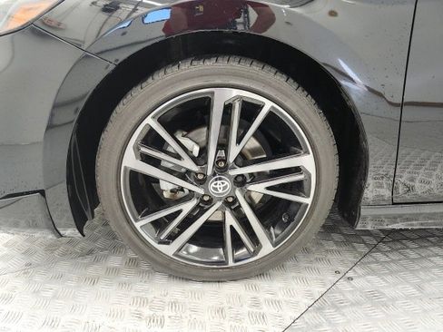 Used 2025 Toyota Camry XSE w/ Premium Package image 16