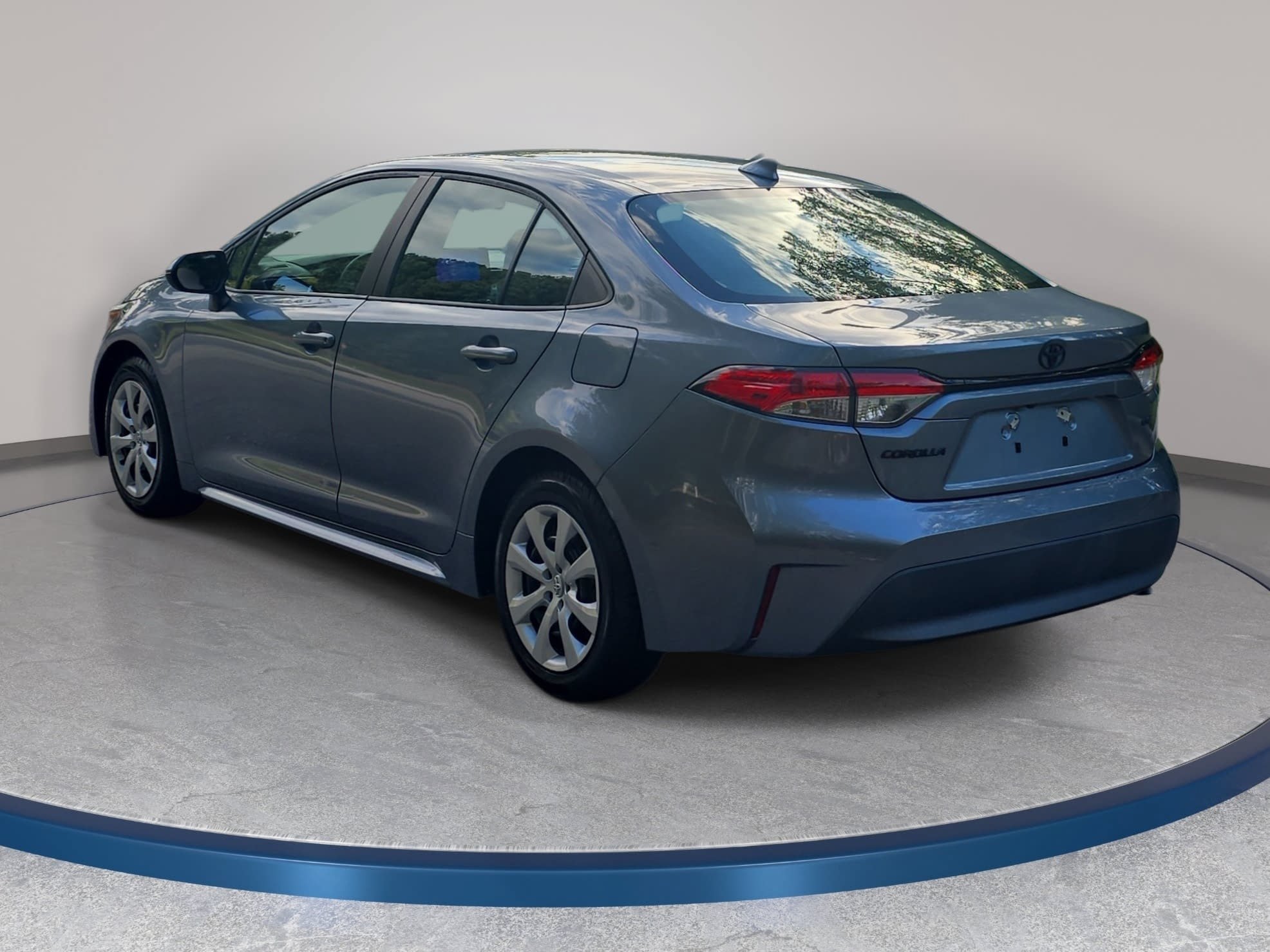 Used 2023 Toyota Corolla LE FWD image 7