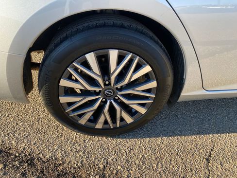 Used 2024 Nissan Altima 2.5 SV image 29