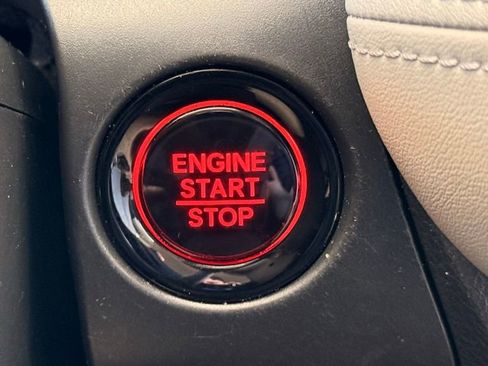 Used 2023 Honda HR-V LX image 26