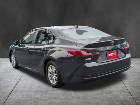 Used 2025 Toyota Camry LE FWD image 6