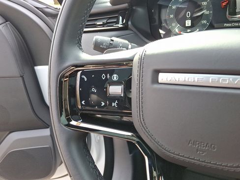 Used 2026 Land Rover Range Rover Velar Dynamic SE AWD/4WD image 21