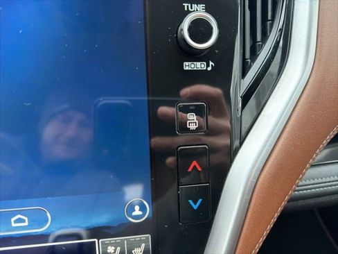 Used 2021 Subaru Outback Touring XT image 40