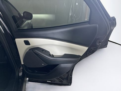 Used 2021 Ford Mustang Mach-E Premium image 30