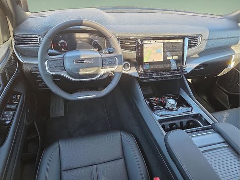 New 2026 Jeep Grand Wagoneer 4WD w/ Premium Group I image 11