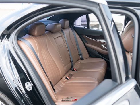 Used 2018 Mercedes-Benz E 300 4MATIC w/ AMG Line Exterior image 17