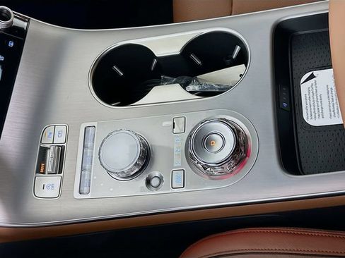 New 2026 Genesis GV70 2.5T Advanced AWD/4WD image 15