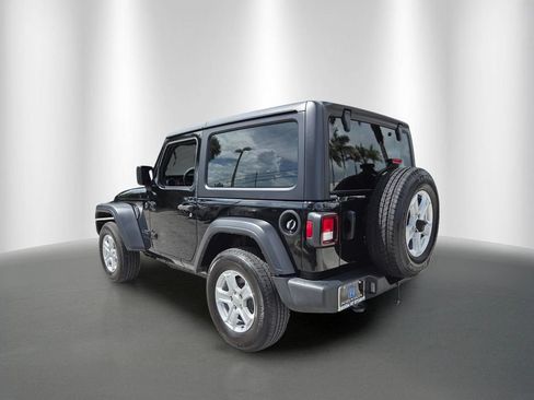 Used 2022 Jeep Wrangler Sport AWD/4WD image 5